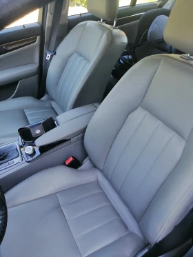 Mercedes-Benz C 220, снимка 12