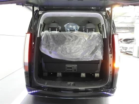 Hyundai Staria LOUNGE* 9SEATER* EKSTROV* 111000KM!!!!!, снимка 12
