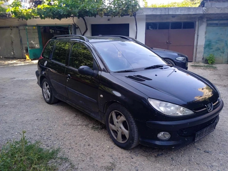 Peugeot 206, снимка 1 - Автомобили и джипове - 35976105