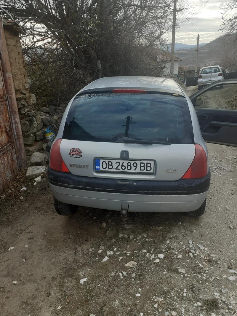 Renault Clio, снимка 5 - Автомобили и джипове - 48146078