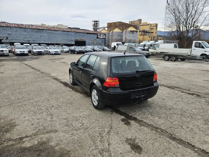 VW Golf 1.9tdi климатроник, снимка 5 - Автомобили и джипове - 48443901