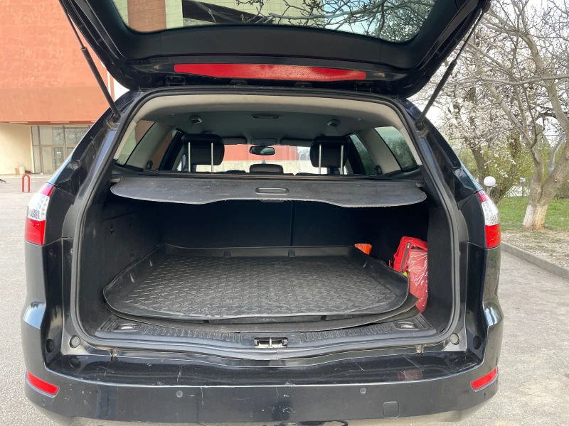 Ford Mondeo 2.0ТDCI / 140 Hp / Start Stop / TITANIUM, снимка 13 - Автомобили и джипове - 51685717