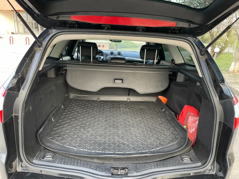 Ford Mondeo 2.0ТDCI / 140 Hp / Start Stop / TITANIUM, снимка 14 - Автомобили и джипове - 51685717