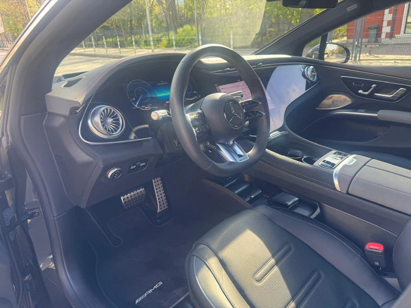 Mercedes-Benz EQS AMG 53 4MATIC+ 20 000лв първоначална вноска, снимка 8 - Автомобили и джипове - 51303112