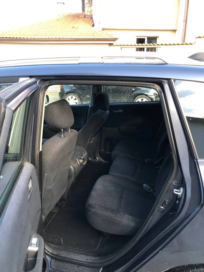 Honda Fr-v, снимка 7 - Автомобили и джипове - 52314836