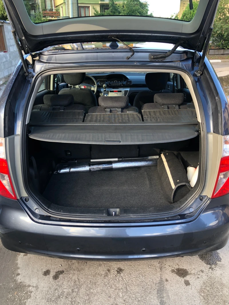 Honda Fr-v, снимка 8 - Автомобили и джипове - 52314836