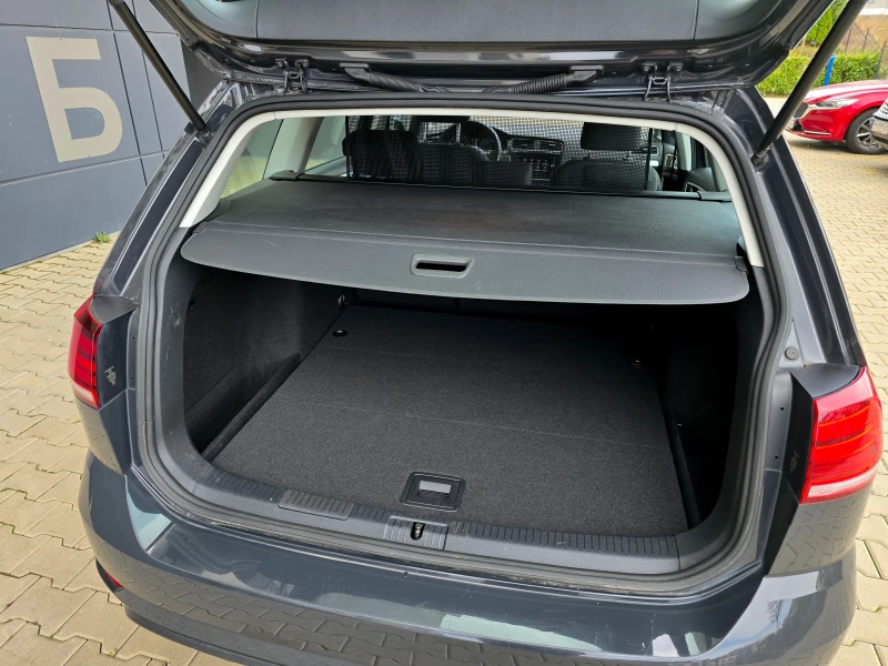 VW Golf Variant 1.6 TDI, снимка 5 - Автомобили и джипове - 52427741