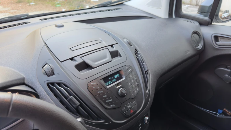 Ford Courier, снимка 4 - Автомобили и джипове - 52347041