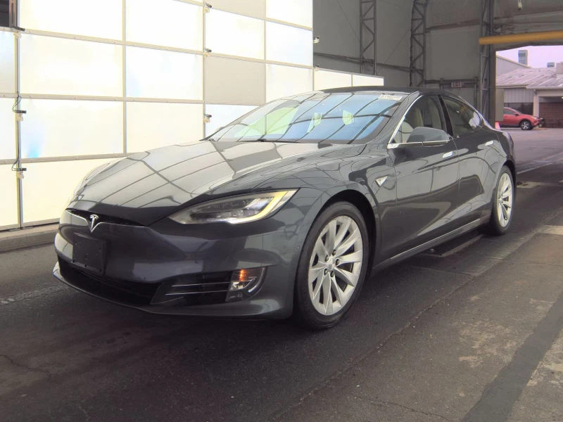 Tesla Model S 90D* 