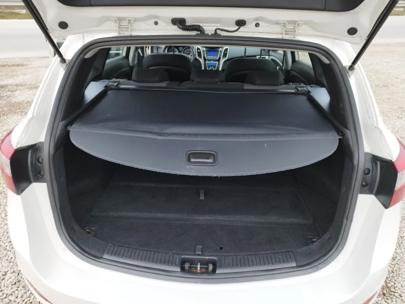 Hyundai I30 1.4 Crdi 90kc., снимка 12 - Автомобили и джипове - 52830232
