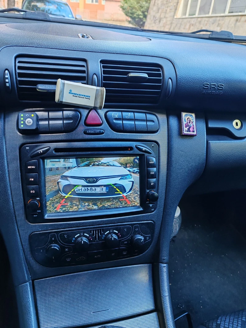 Mercedes-Benz C 200 Compressor LPG, снимка 8 - Автомобили и джипове - 52923131