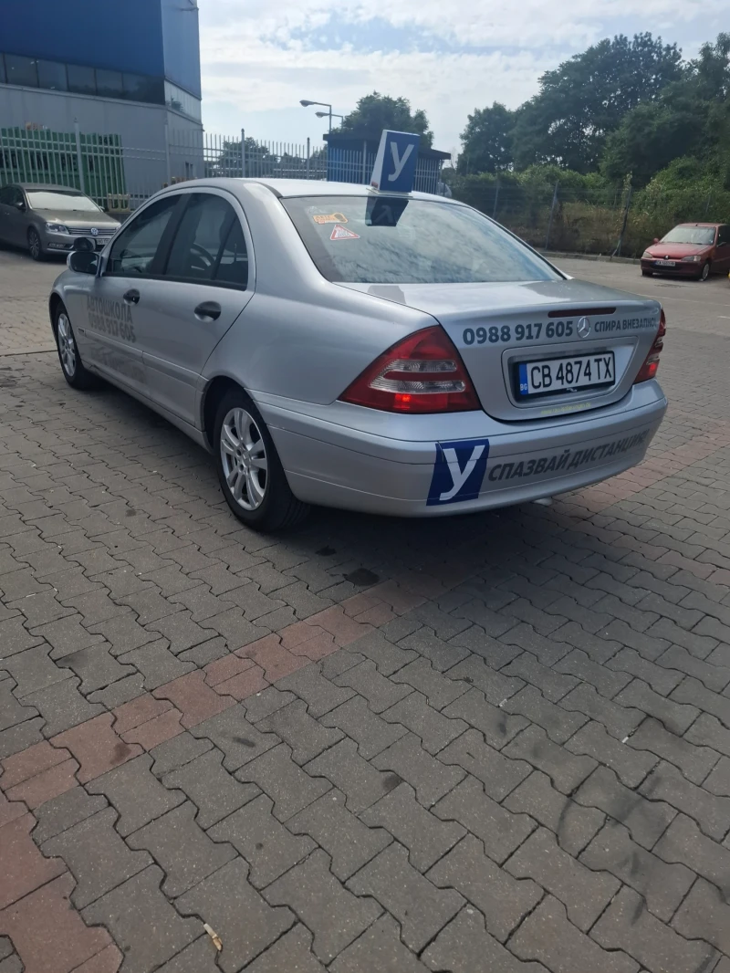 Mercedes-Benz C 180 compressor, снимка 4 - Автомобили и джипове - 53486512