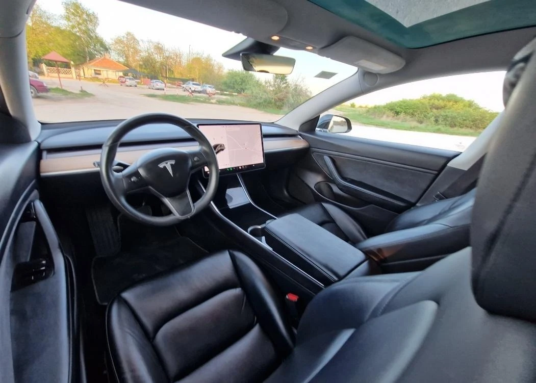 Tesla Model 3  44   | Mobile.bg   13