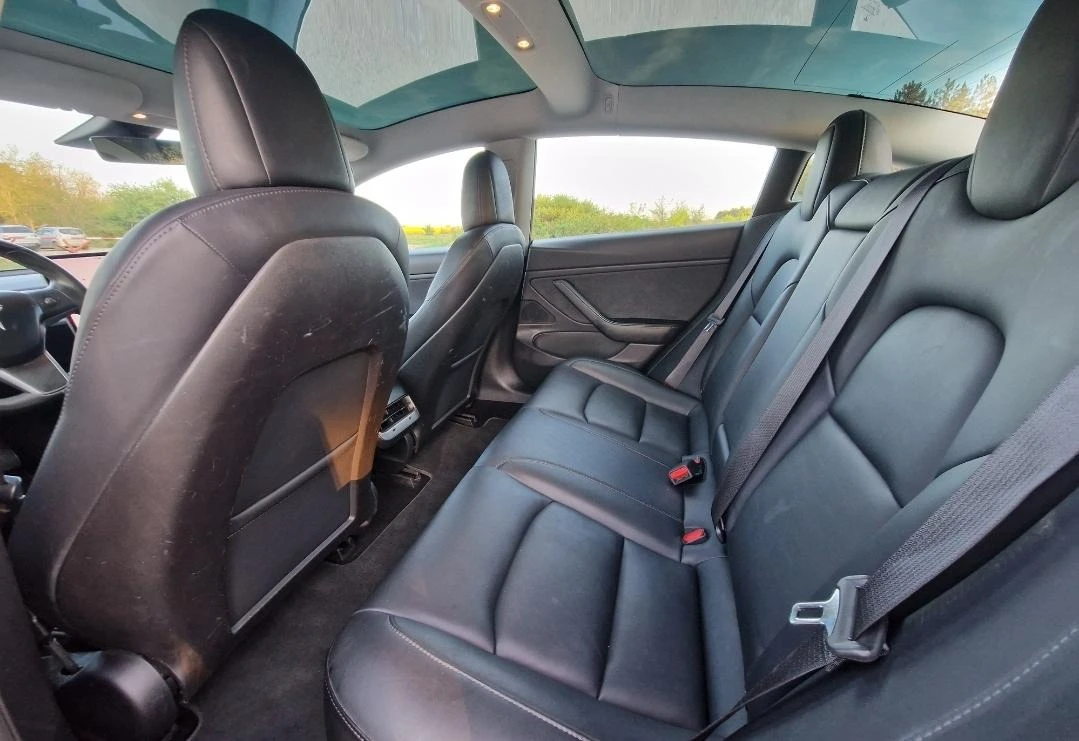 Tesla Model 3  44   | Mobile.bg   14