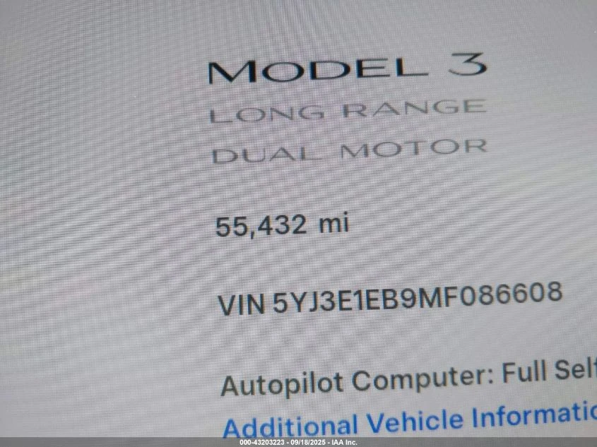 Tesla Model 3 U  U UX All Wheel Drive - изображение 7