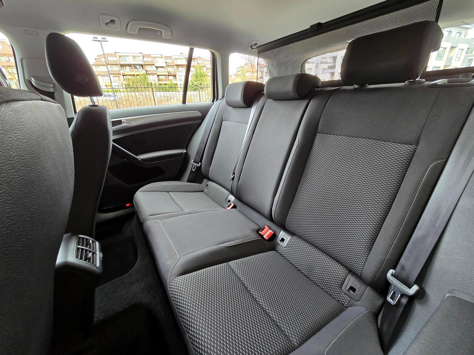 VW Golf Variant 1.6 TDI | Mobile.bg — изображение 16