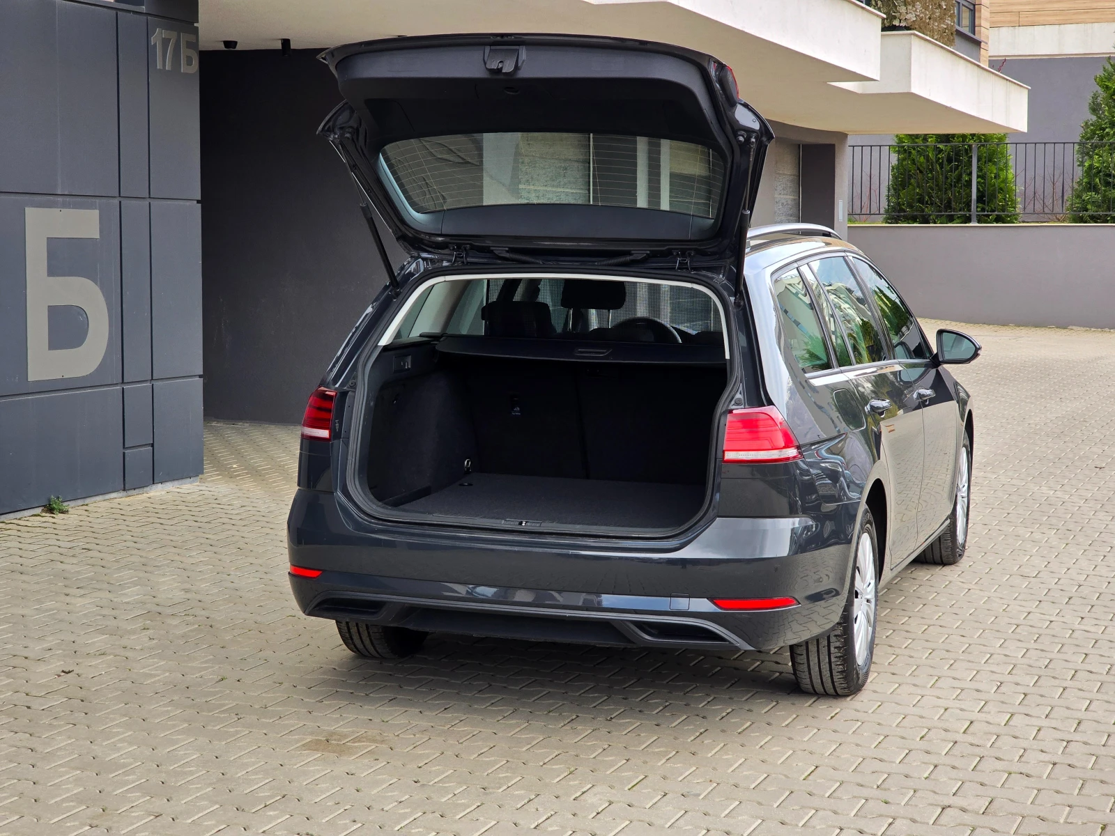 VW Golf Variant 1.6 TDI | Mobile.bg — изображение 4
