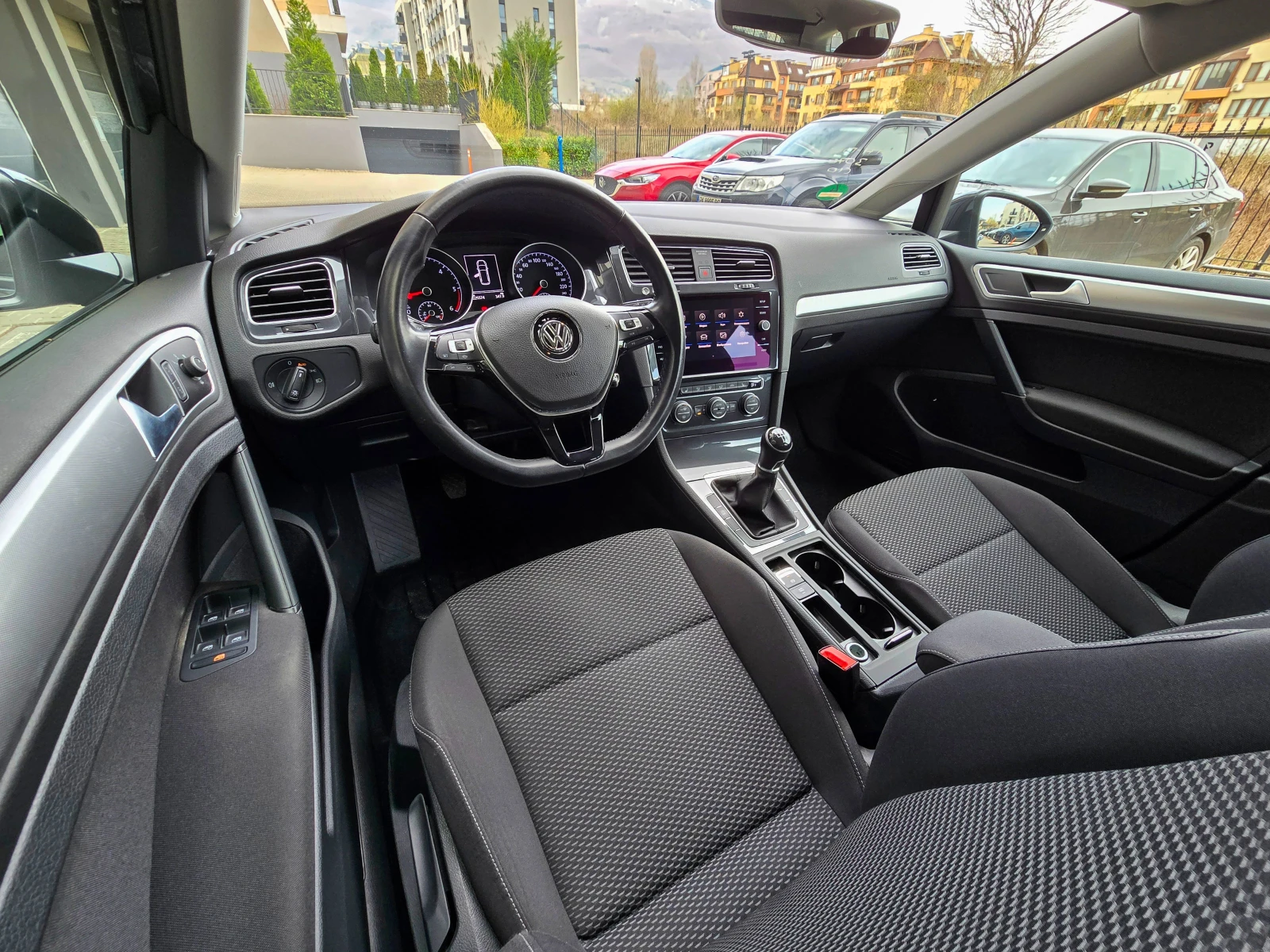 VW Golf Variant 1.6 TDI | Mobile.bg — изображение 6