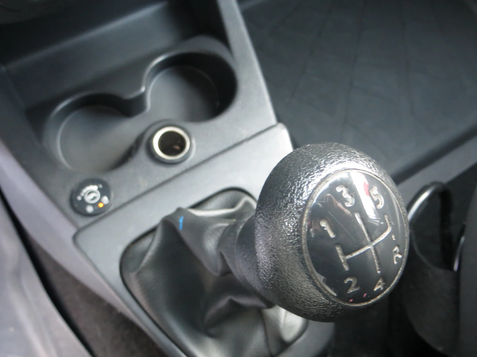 Dacia Dokker 1, 6 ГАЗ/БЕНЗИН - изображение 10