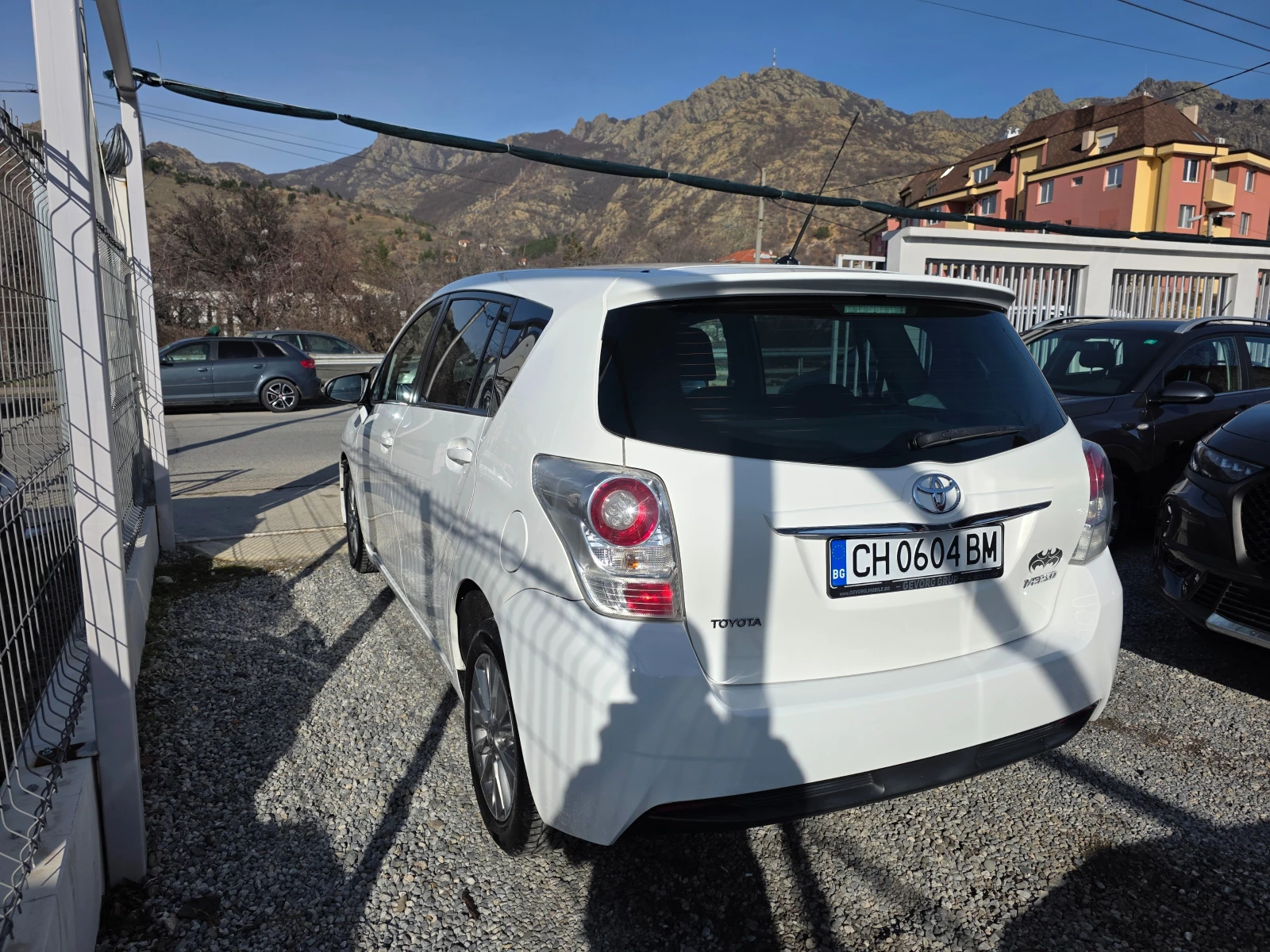 Toyota Verso 1.6 D НАПЪЛНО ОТСЛУЖЕН  - изображение 7