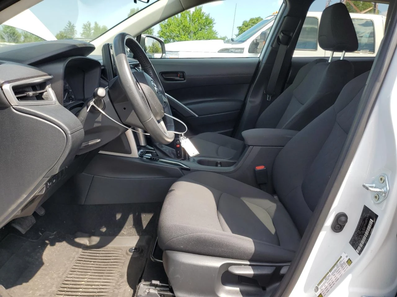 Toyota Corolla Cross 2l Le, снимка 7 - Автомобили и джипове - 53764080