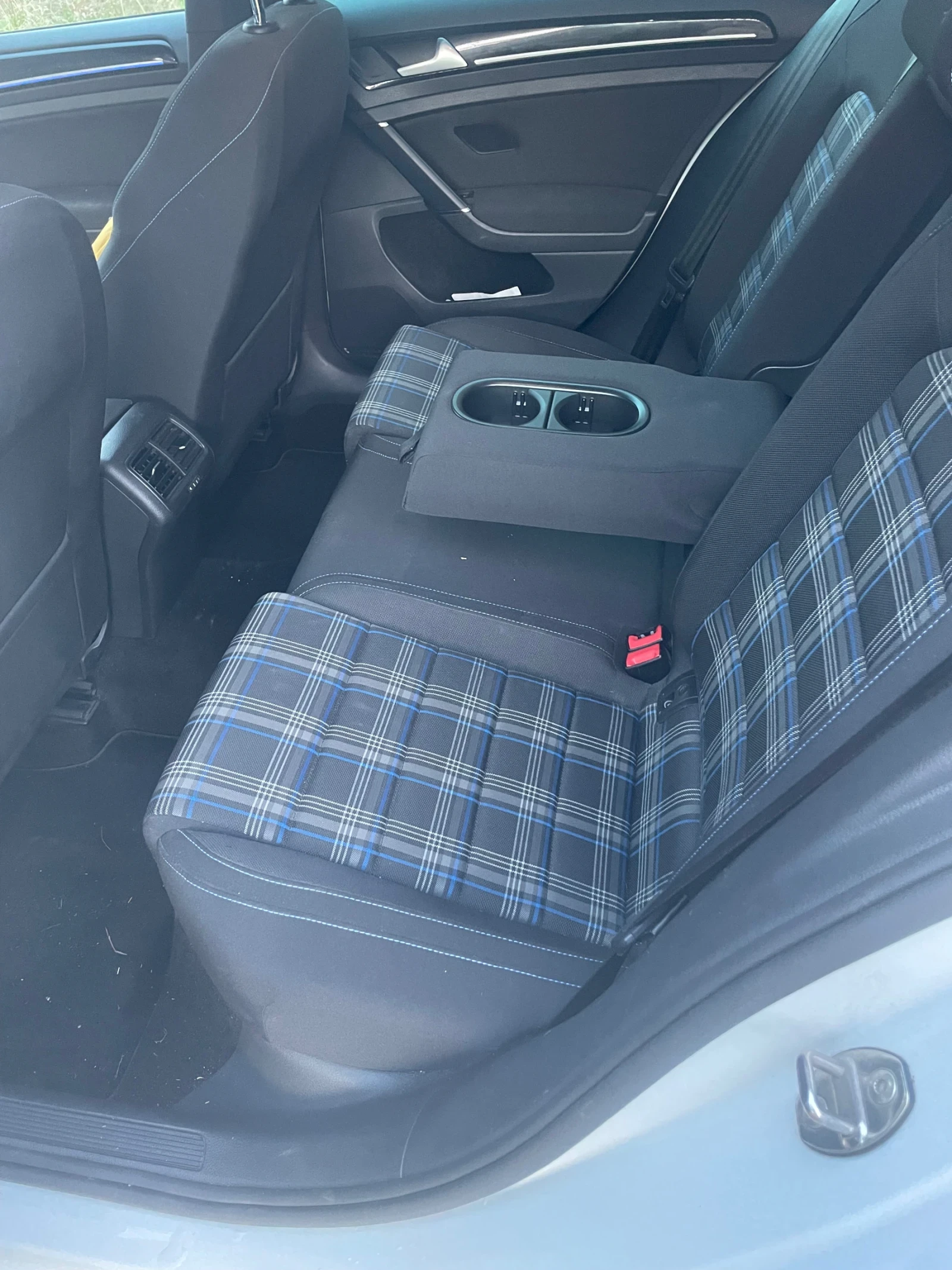 VW Golf GTE Advance, снимка 9 - Автомобили и джипове - 53783763