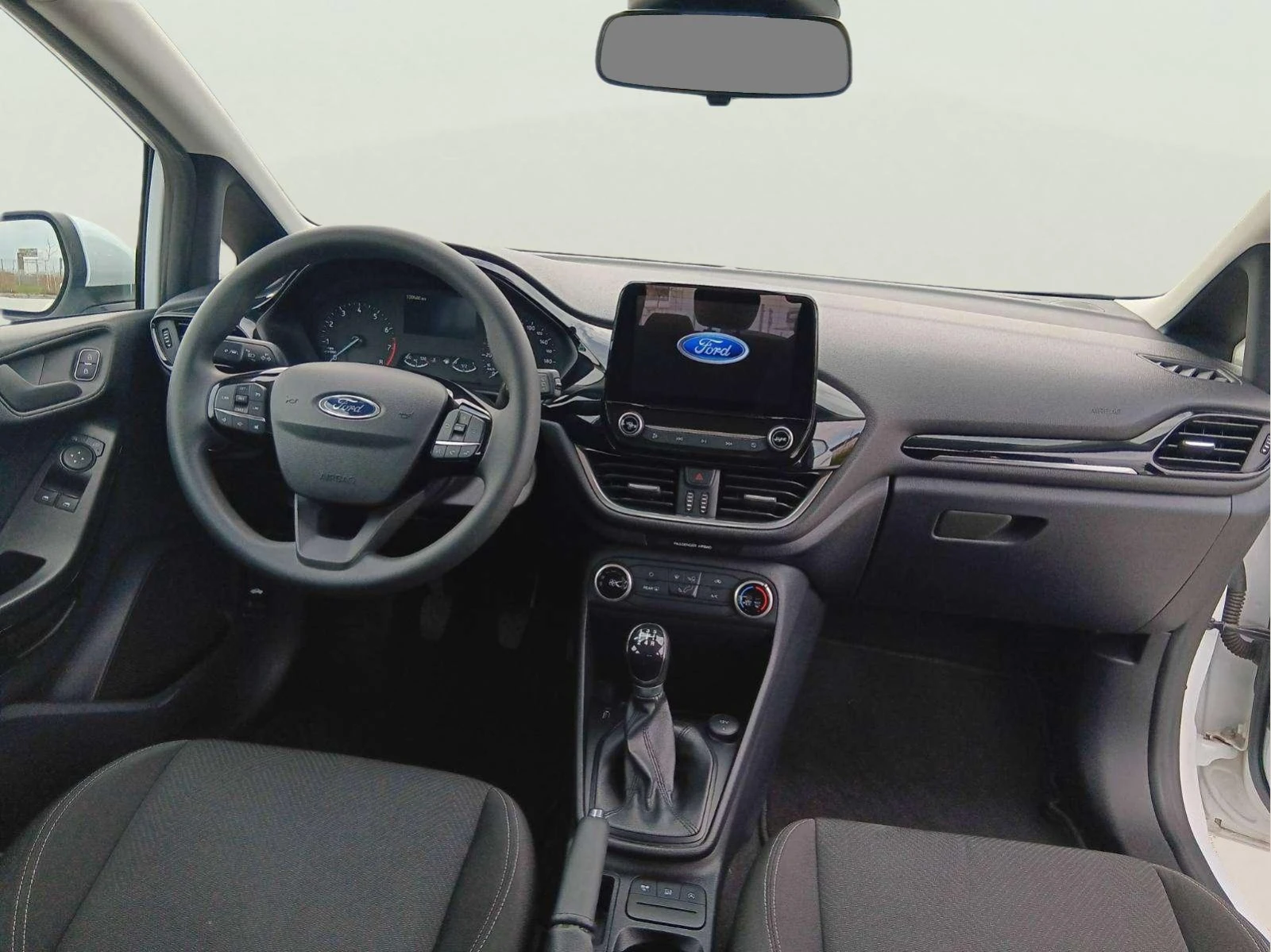 Ford Fiesta 1.1, снимка 11 - Автомобили и джипове - 53818885