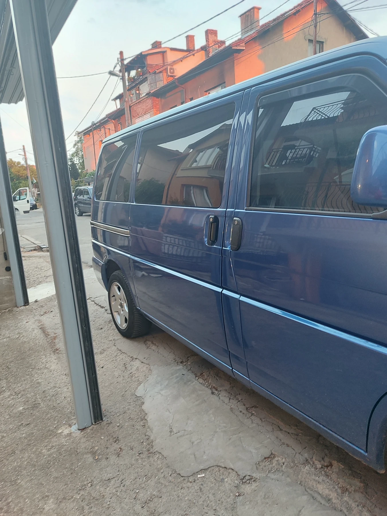 VW Multivan, снимка 4 - Автомобили и джипове - 53879452