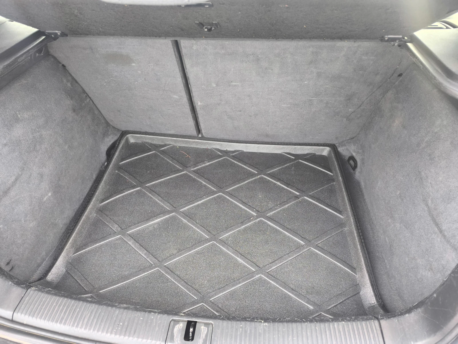 Audi A3 2.0TDI 140, снимка 15 - Автомобили и джипове - 53914223