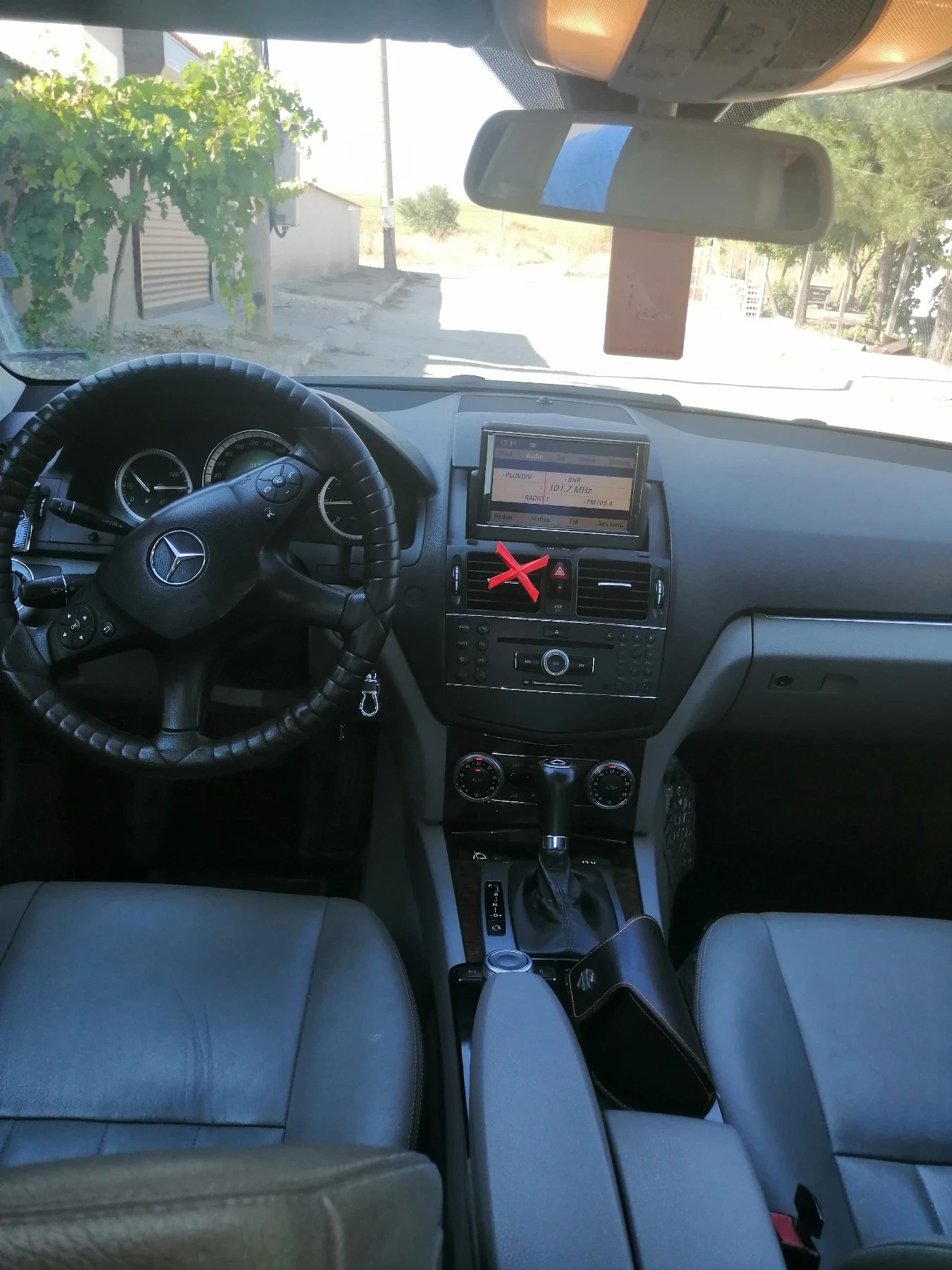 Mercedes-Benz C 220, снимка 6 - Автомобили и джипове - 54232791