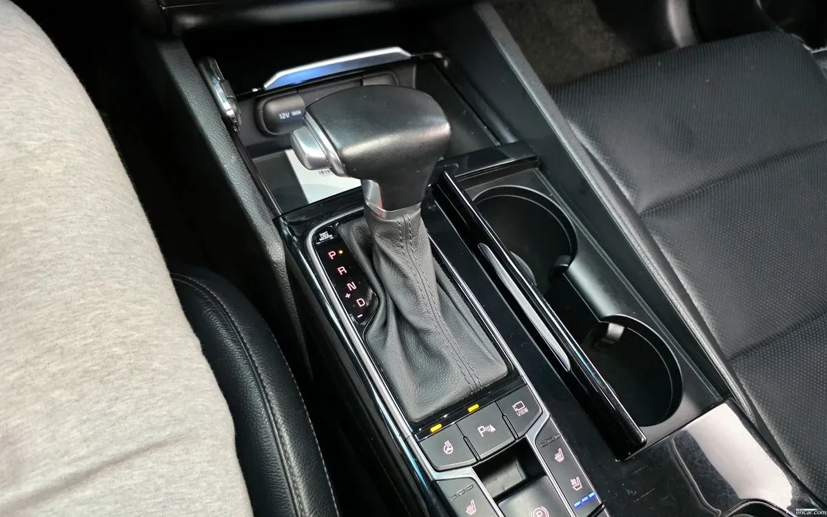 Kia K7 LPG/LUXURY/ПОДГРЕВИ/ОБДУХВАНИЯ/ПАНО, снимка 9 - Автомобили и джипове - 54847248