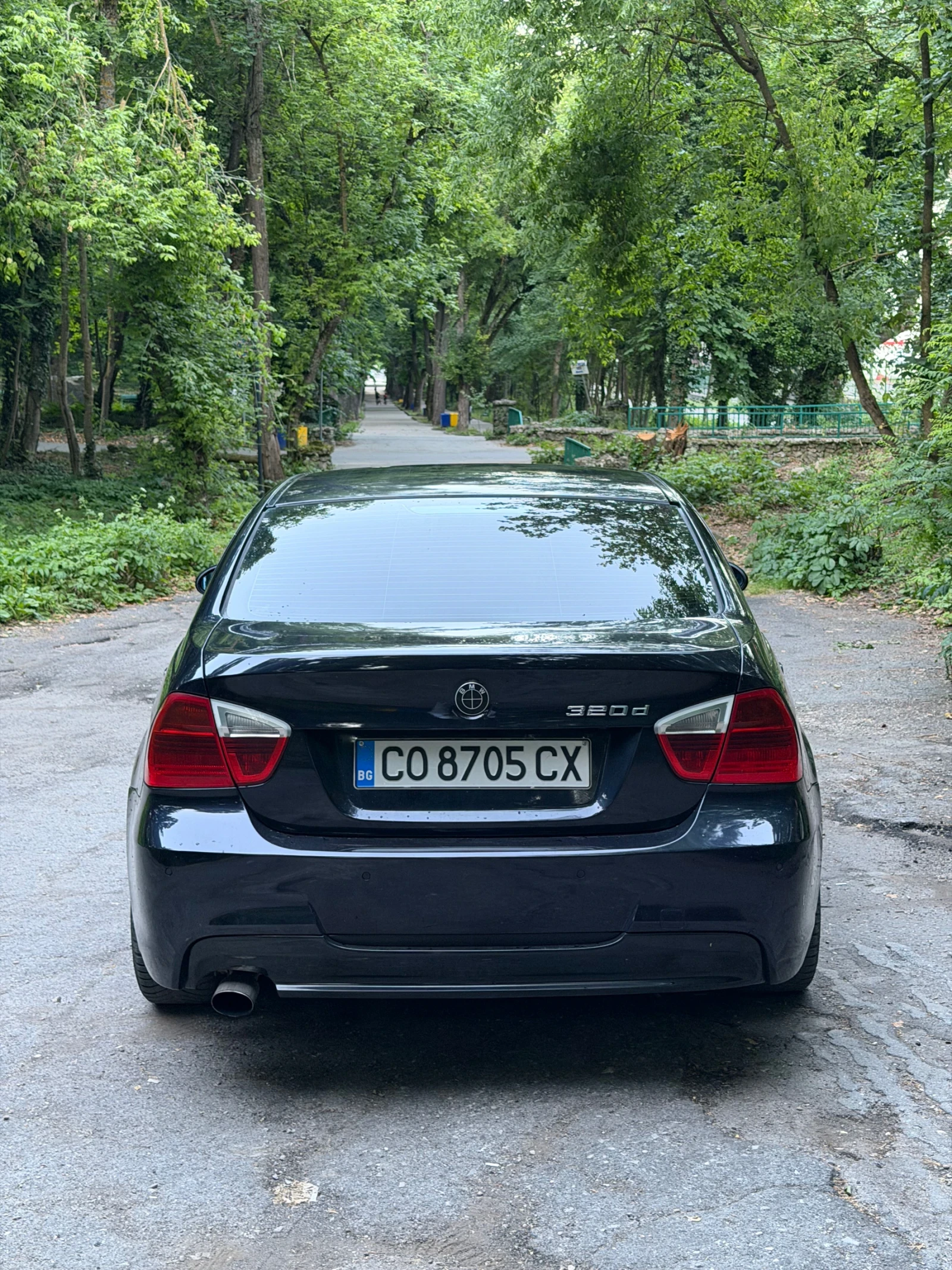 BMW 320, снимка 7 - Автомобили и джипове - 55012299