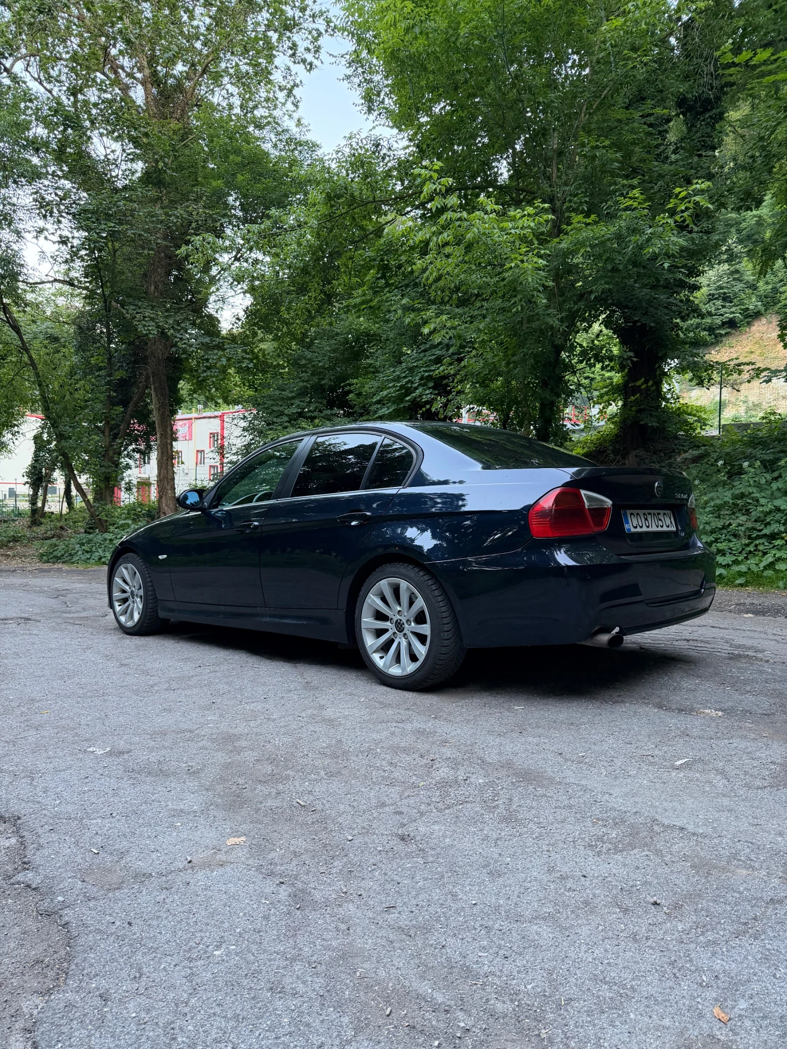 BMW 320, снимка 4 - Автомобили и джипове - 55012299