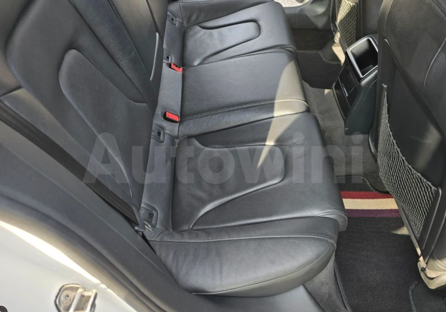 Audi A5 * АВТО КРЕДИТ* ЦЕНА ДО БГ * Сервизна история * , снимка 9 - Автомобили и джипове - 55343242