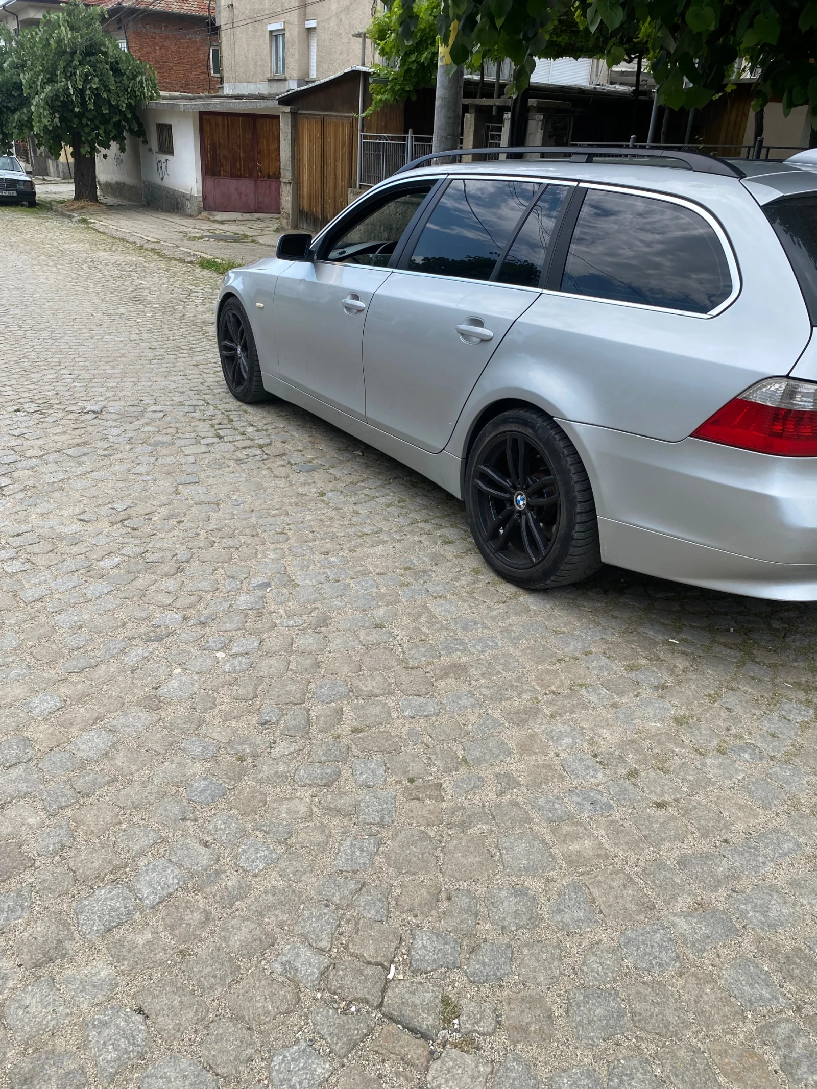 BMW 530, снимка 11 - Автомобили и джипове - 55372204