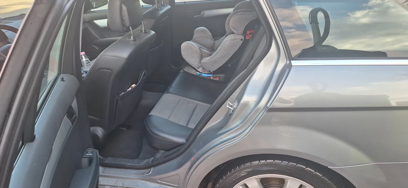 Mercedes-Benz C 320 4matik, снимка 6 - Автомобили и джипове - 55672365