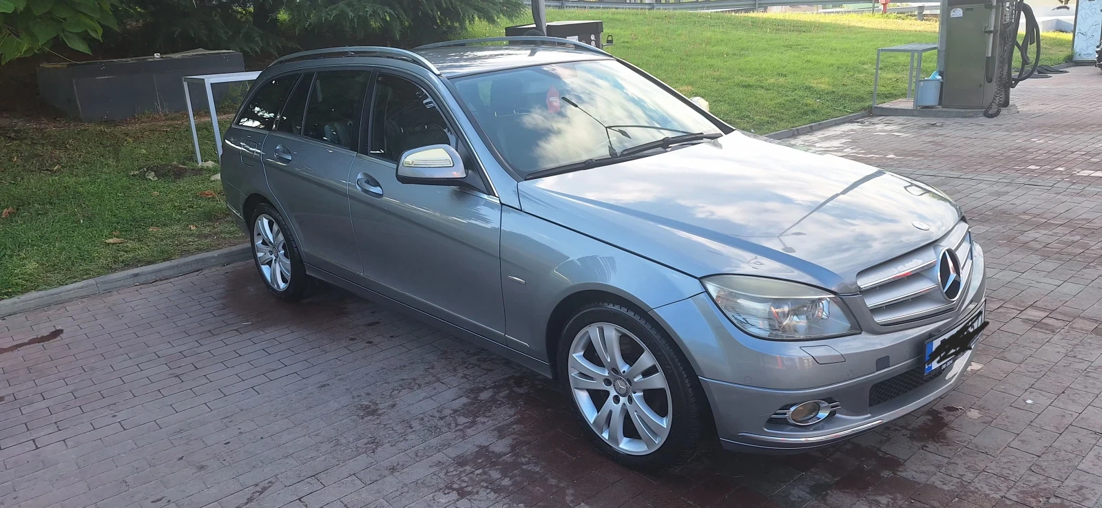 Mercedes-Benz C 320 4matik, снимка 2 - Автомобили и джипове - 55672365