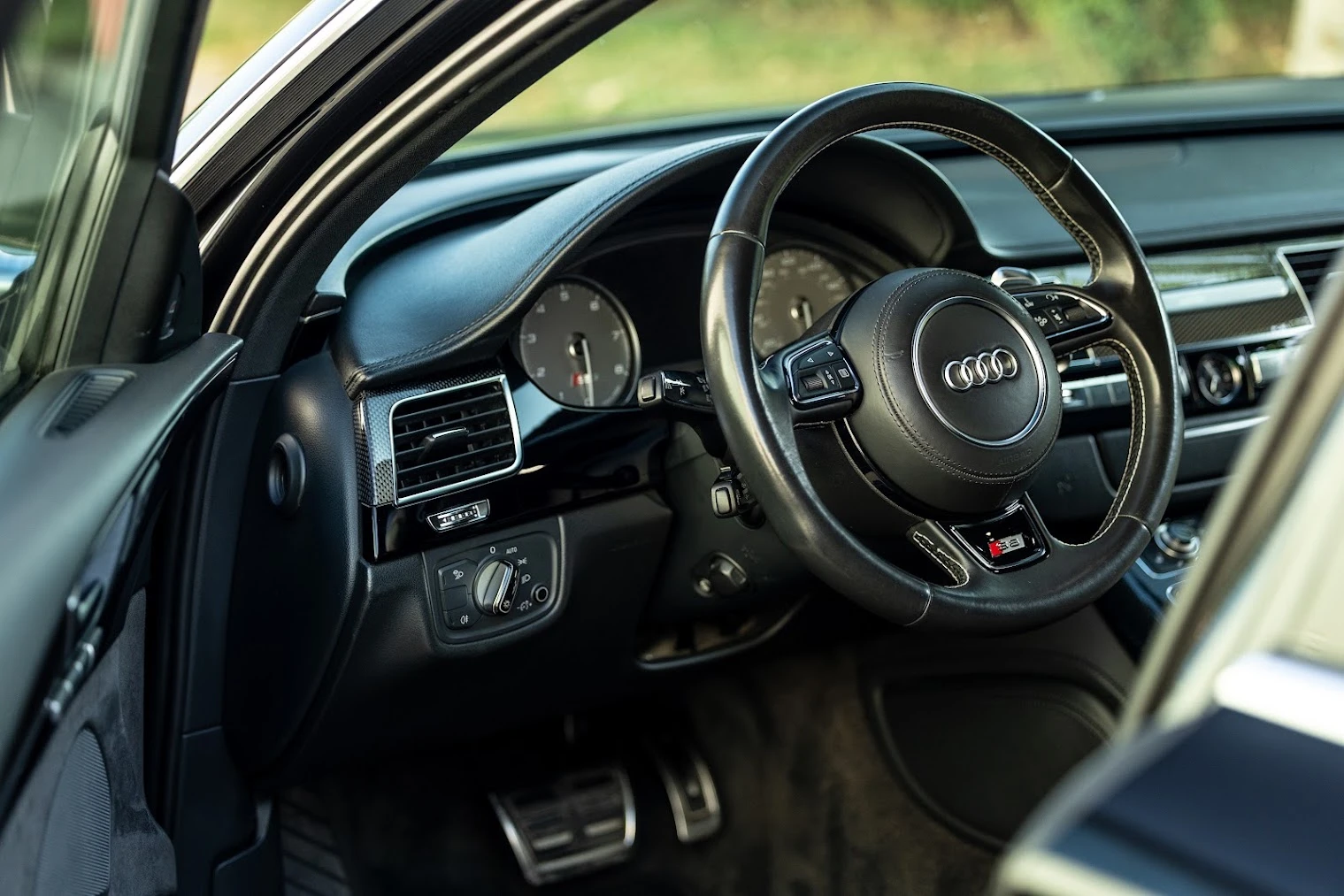 Audi A8 L 4.0T S package, снимка 9 - Автомобили и джипове - 55808560