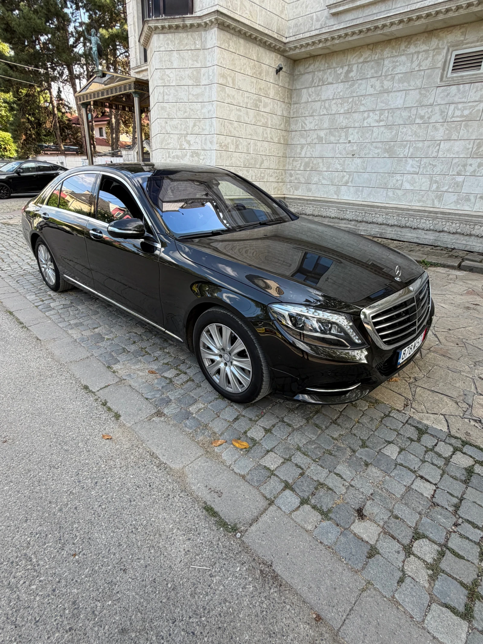 Mercedes-Benz S 500 Всички екстри 3xTV 3D BURMESTER sound, снимка 2 - Автомобили и джипове - 55929943