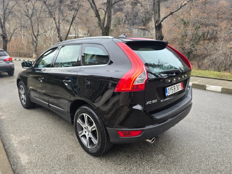 Volvo XC60 2.0D 163кс/R-DESIGN/FULL/AVT/4WD/, снимка 2 - Автомобили и джипове - 48462525