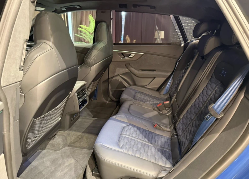 Audi RSQ8 Performance/Ceramic/V280/360/Масаж/Laser/23, снимка 8 - Автомобили и джипове - 52914467