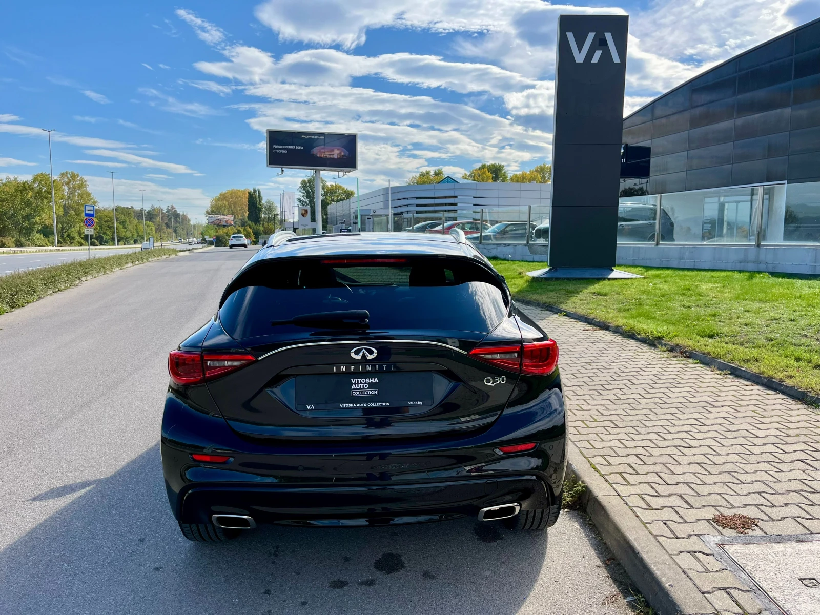 Infiniti Q30 1.6 LUXE CITY BLACK - изображение 5