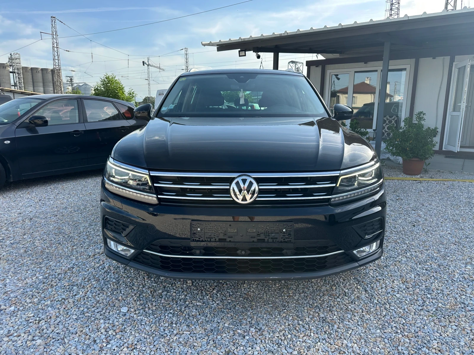 VW Tiguan 2.0 TDI DIGITAL - изображение 2