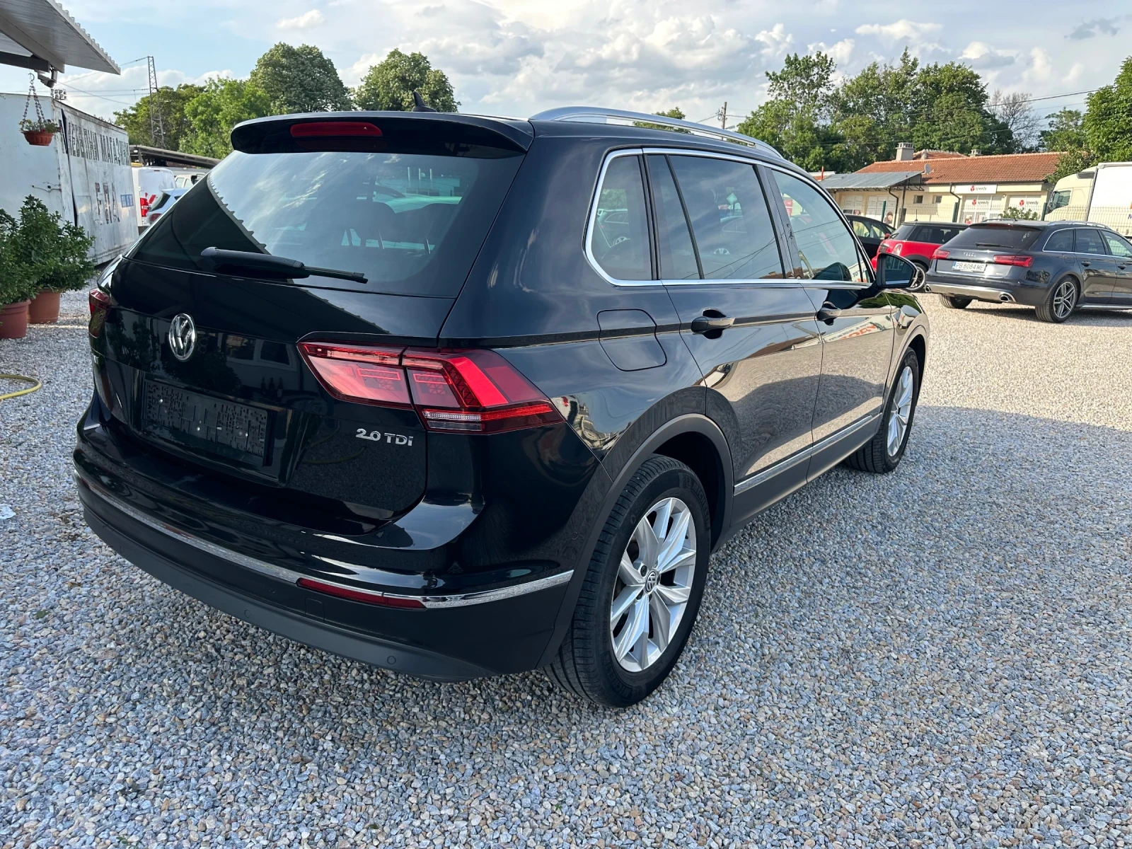 VW Tiguan 2.0 TDI DIGITAL - изображение 6
