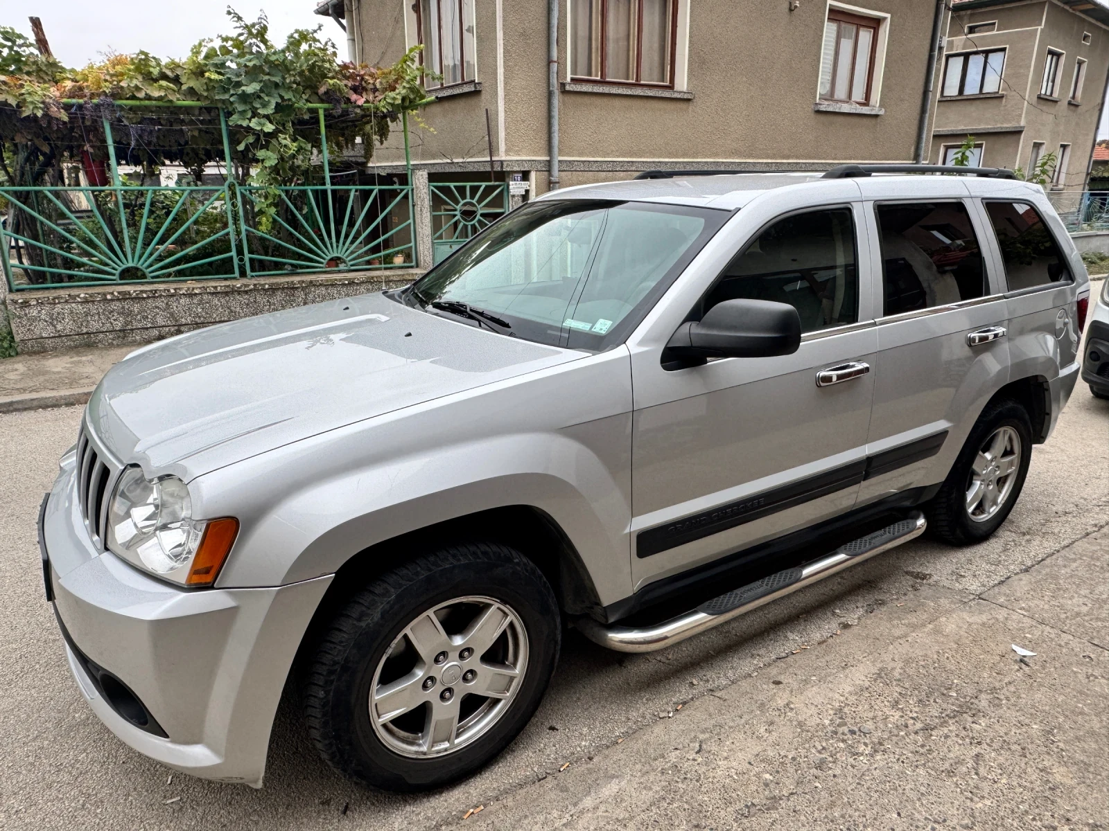 Jeep Grand cherokee Laredo - изображение 2