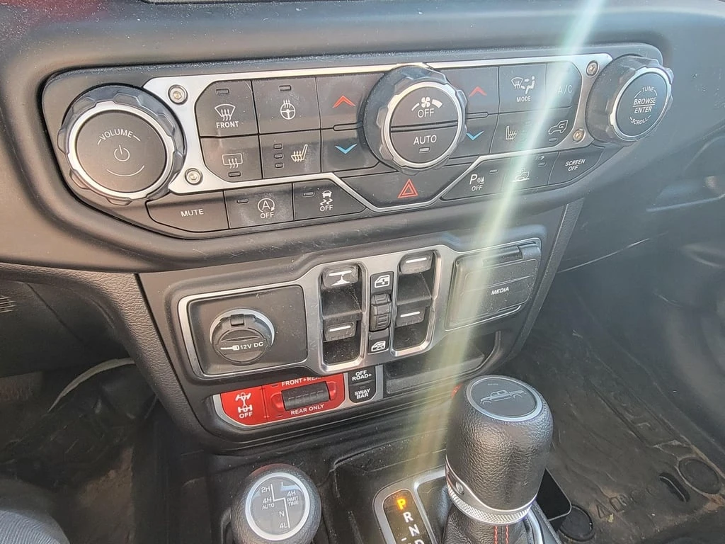 Jeep Gladiator * Rubicon * CARFAX *    | Mobile.bg   12