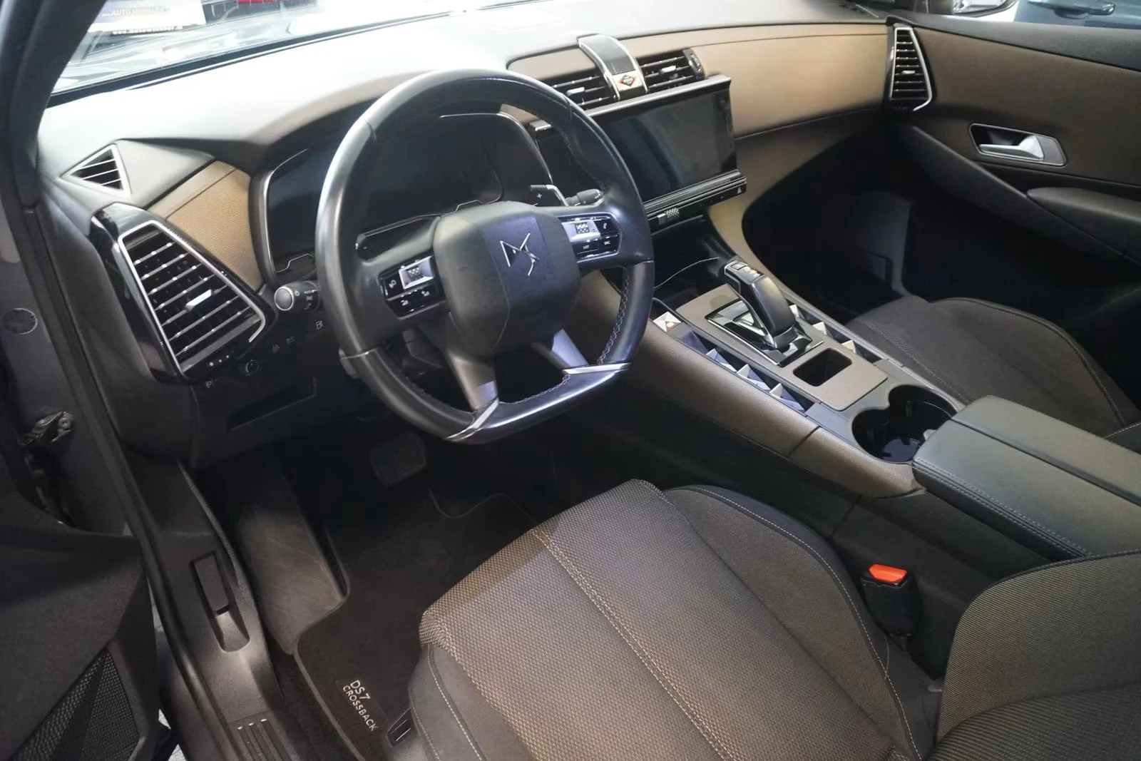 DS DS 7 Crossback 1.6PHEV/224HP/E-TENSE/CAM/LED/NAVI/DIGI/814g - изображение 8