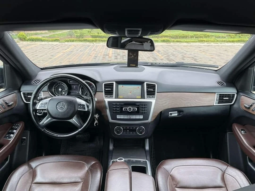 Mercedes-Benz ML 350 AMG* LED* ТЕГЛИЧ* НА* ПРУЖИНИ, снимка 3 - Автомобили и джипове - 53818323