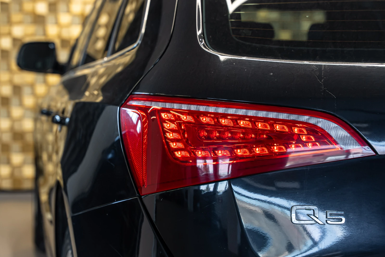 Audi Q5 2.0 TFSI Quattro, снимка 6 - Автомобили и джипове - 53859034