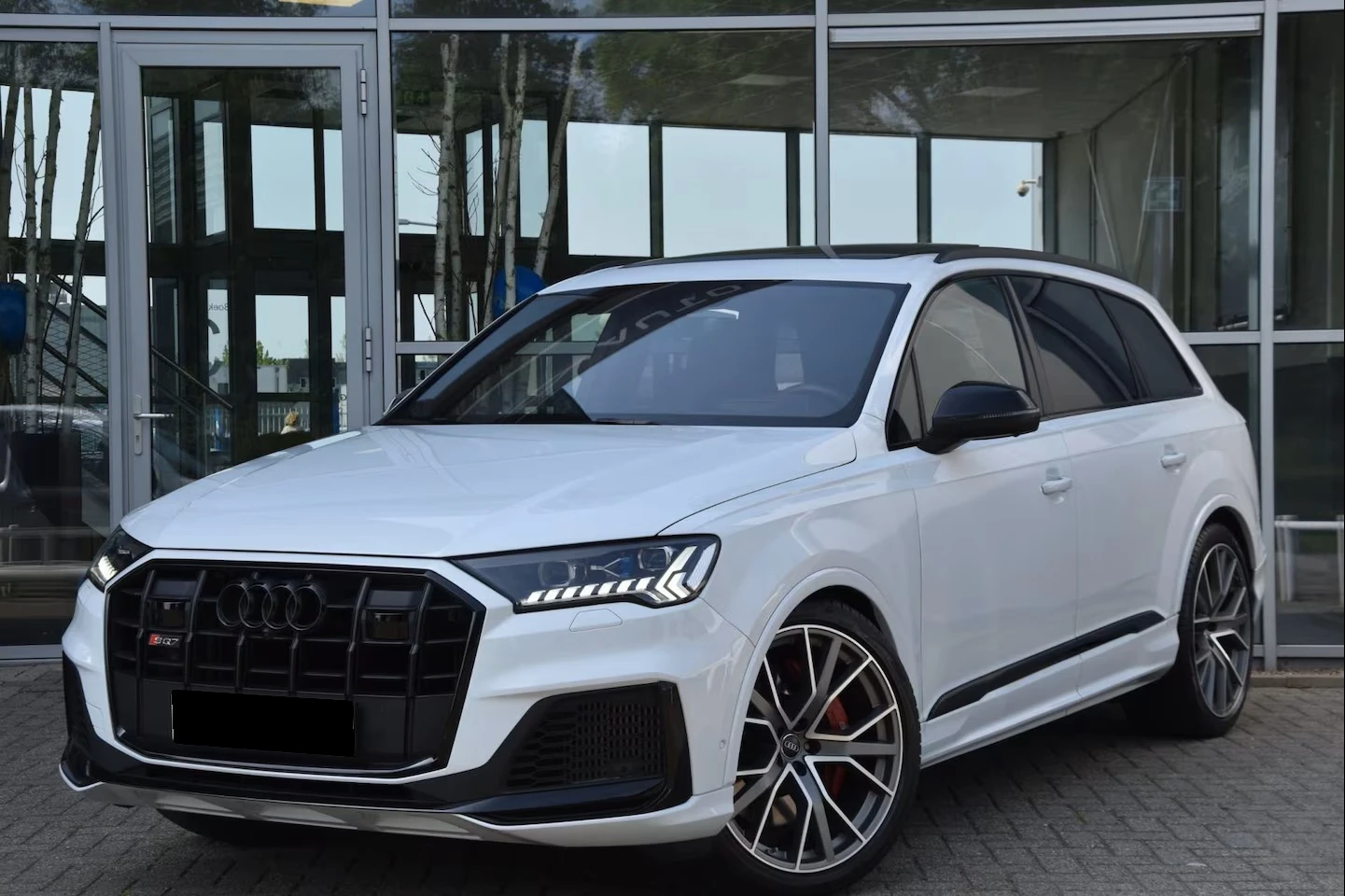 Audi SQ7 4.0 TFSI V8 QUATTRO, снимка 4 - Автомобили и джипове - 54602091